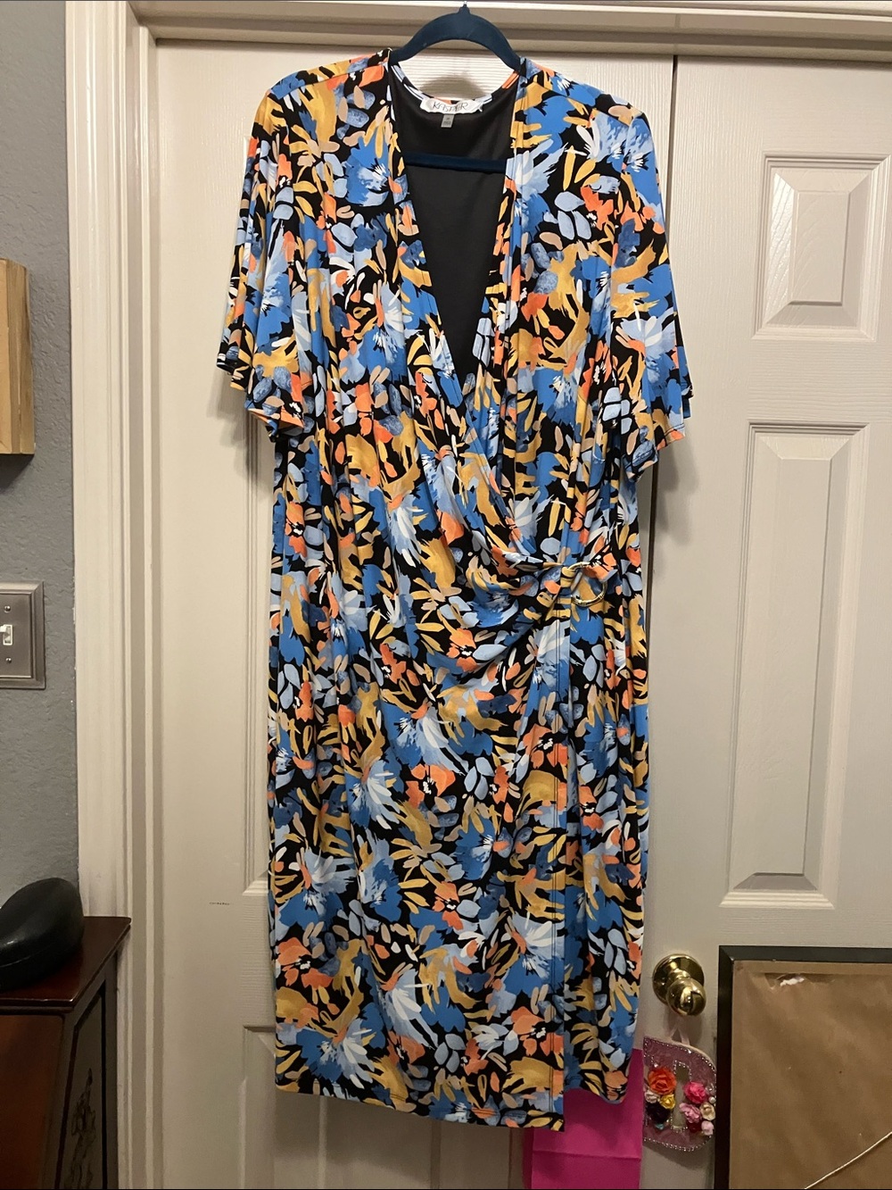 Kasper Woman Short Sleeve V-neck Faux Wrap Style Midi Dress:Blue Herron Multi:3X
